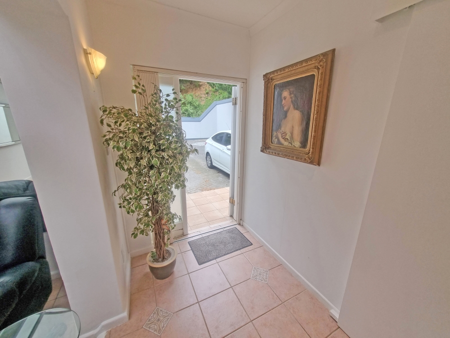To Let 1 Bedroom Property for Rent in Hout Bay Western Cape
